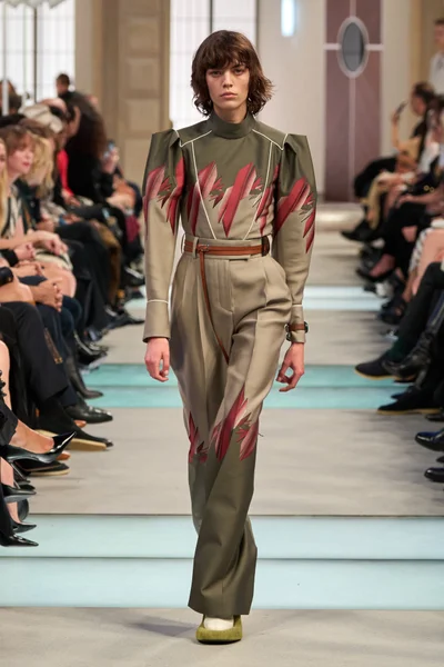 Look 31